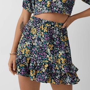 Only ditsy flowers ruffled boho peasant mini skirt NWT